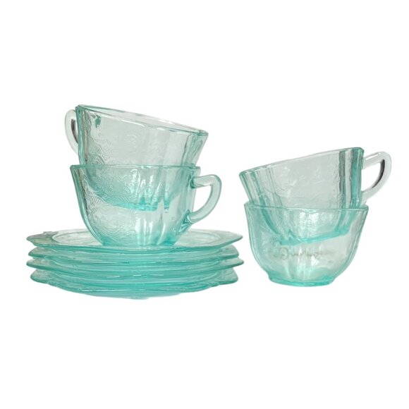 Vintage teal glass teacup set - teal glass set of four teacups and saucers - Picture 6 of 7